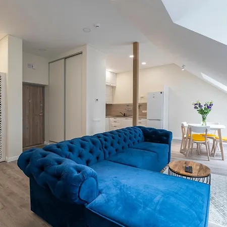 Botanical Garden Apartment
